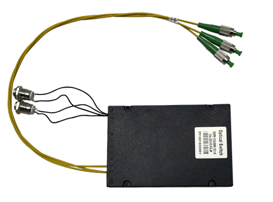 1X2單模RS232光模塊開關產(chǎn)品實拍圖 - 科毅光通信